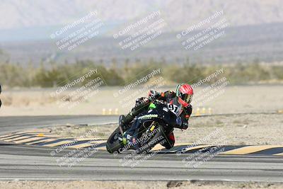 media/Dec-06-2025-CVMA (Sat) [[4a896cc04c]]/Race 4-Formula Middleweight/